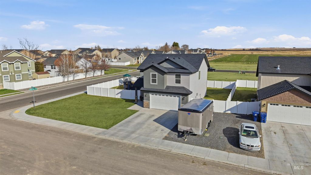 Photo of 1410 Kennedy, Jerome, ID 83338 (MLS # 98974978)