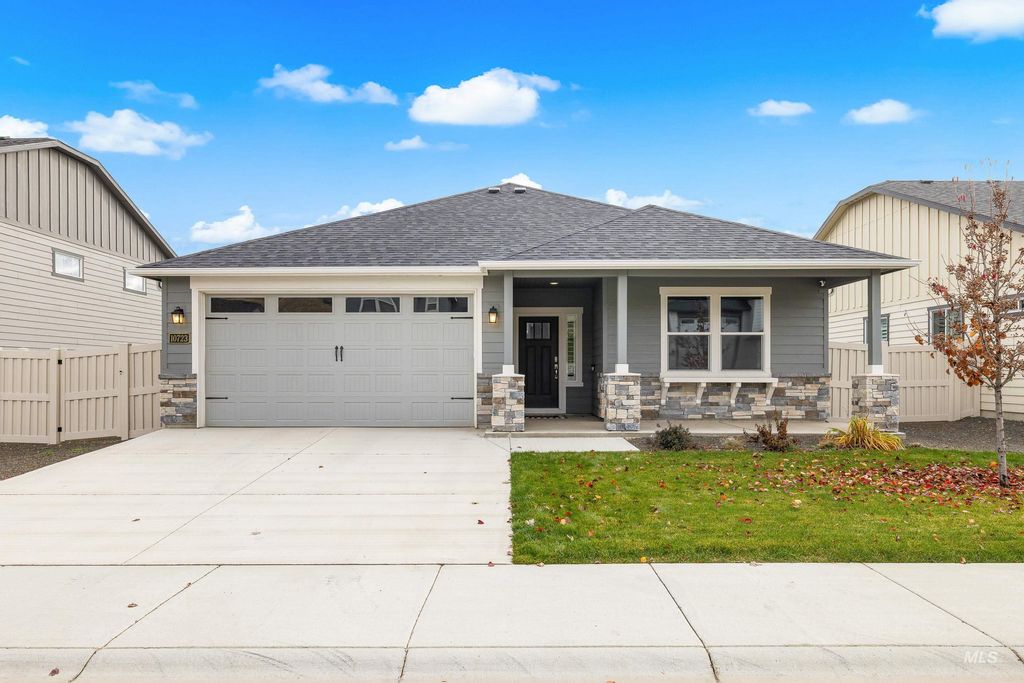 Photo of 10723 W Royal Fern Ct, Star, ID 83669 (MLS # 98968504)