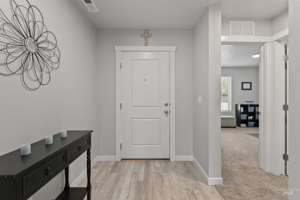 Photo of 12667 W Fig Ct, Boise, ID 83713 (MLS # 98970660)