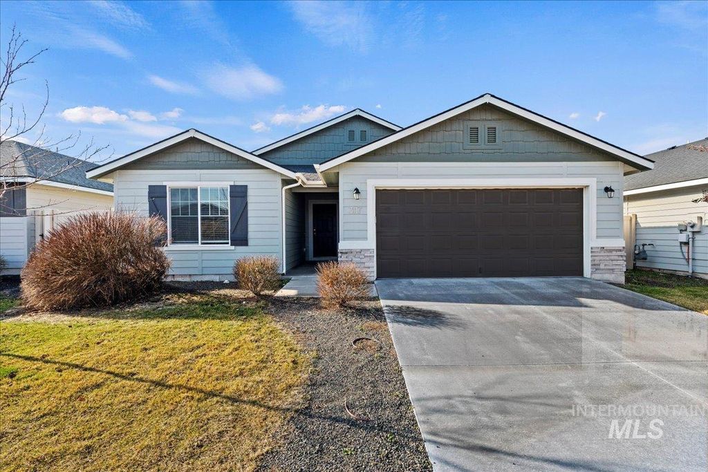 Photo of 3117 N Saratov Way, Kuna, ID 83634 (MLS # 98972188)
