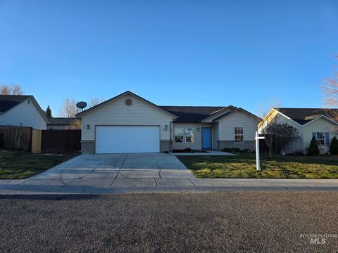 Photo of 929 22nd Ave E Ave, Jerome, ID 83338 (MLS # 98978415)