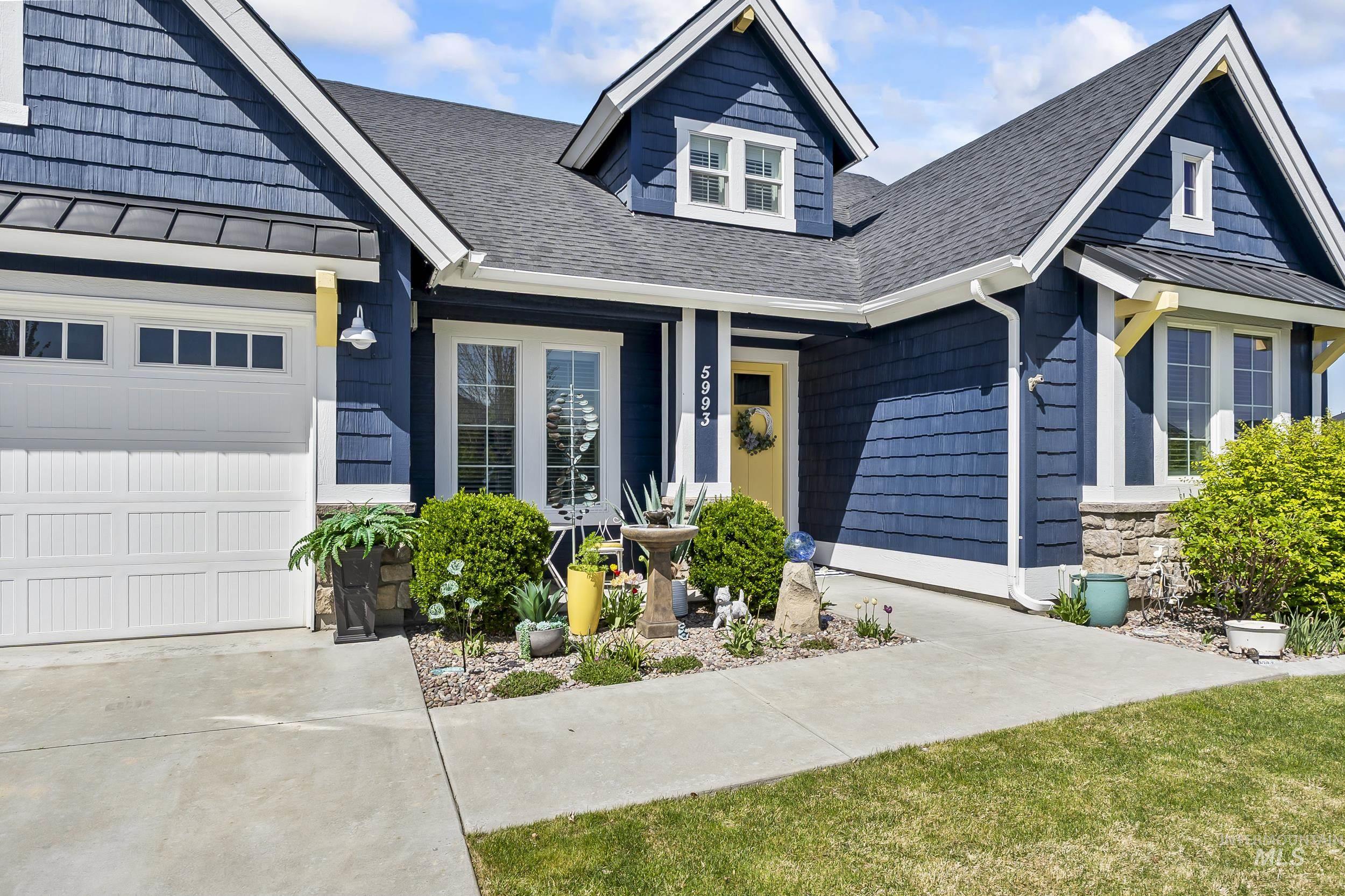 5993 N Botticelli Ave