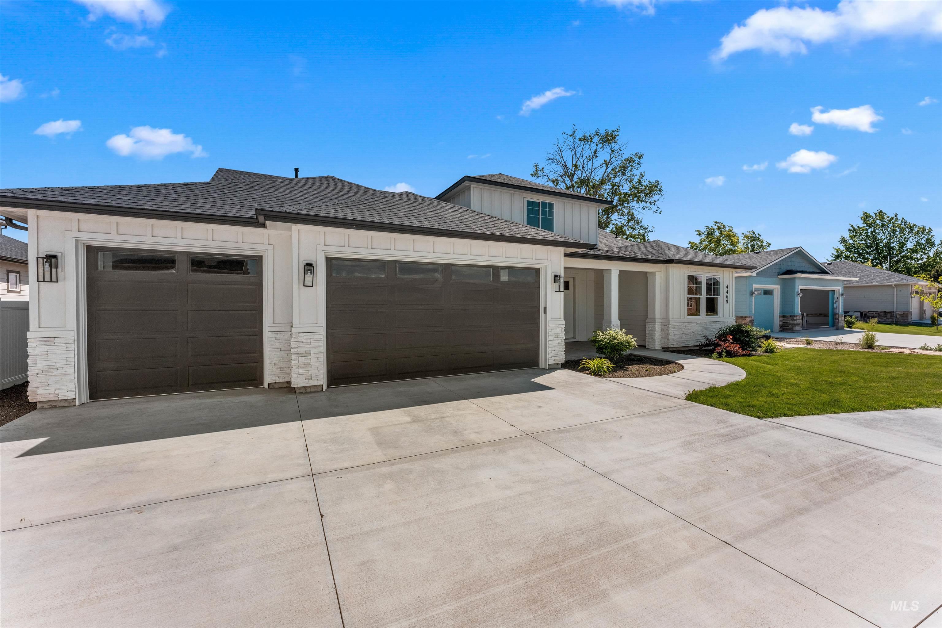 4469 E Wingate Ct