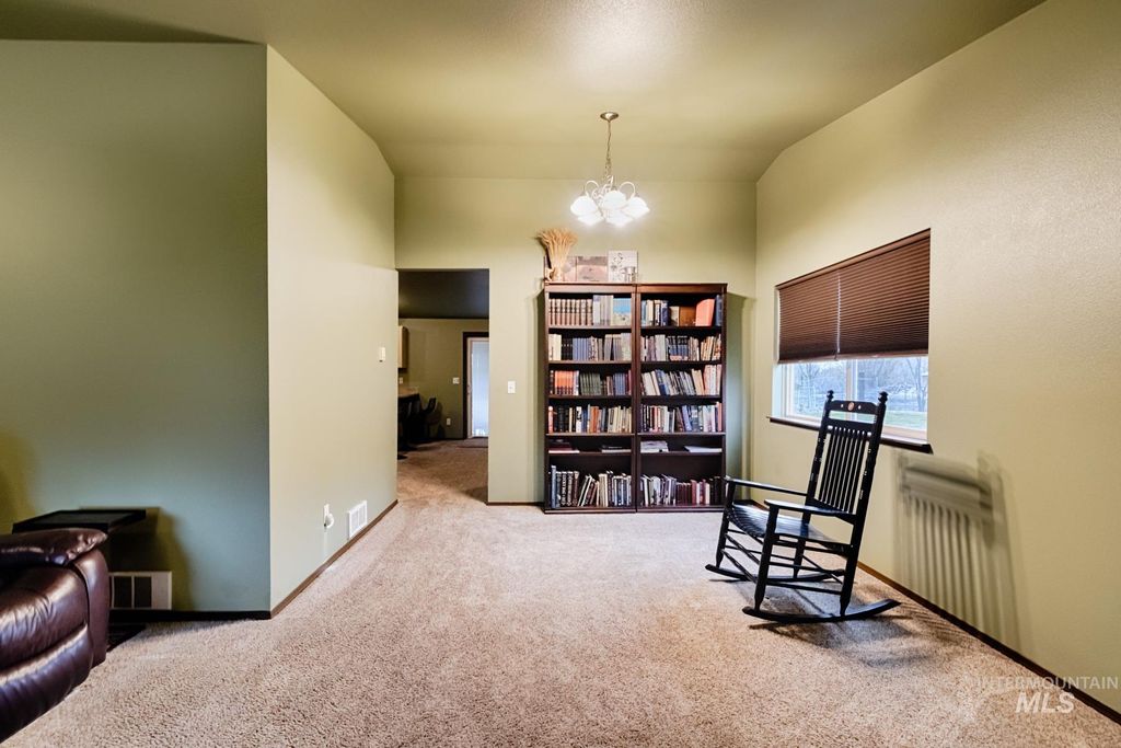 Photo of 7500 Pleasant View Dr, Caldwell, ID 83607 (MLS # 98981296)