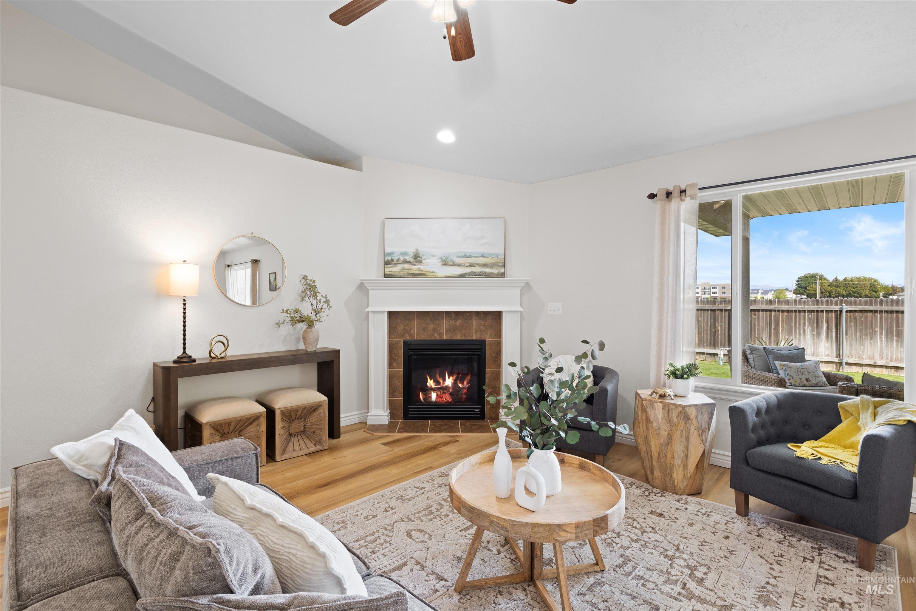 16899 N Darmady Loop