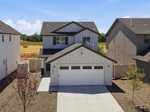Photo of 7471 W Trumbull Ct, Eagle, ID 83616 (MLS # 98984739)