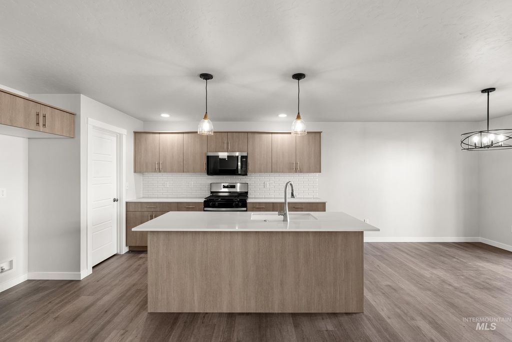 Photo of 6646 W Black Butte Dr, Meridian, ID 83646 (MLS # 98976249)