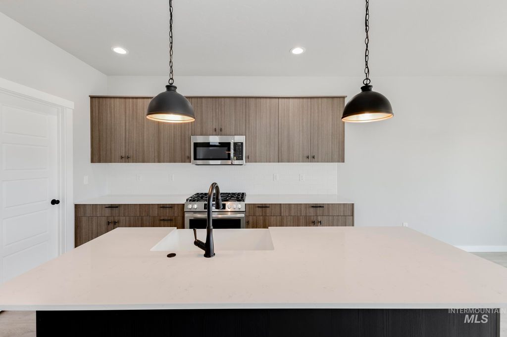 Photo of 6646 W Black Butte Dr, Meridian, ID 83646 (MLS # 98976249)