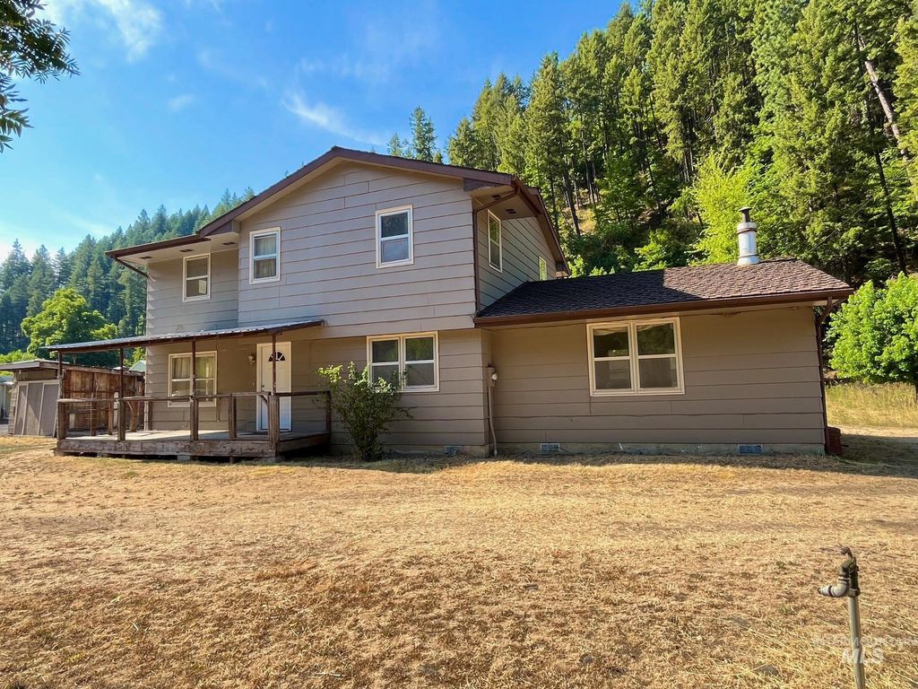 Photo of 404 Harmony Heights Loop, Orofino, ID 83544 (MLS # 98956466)