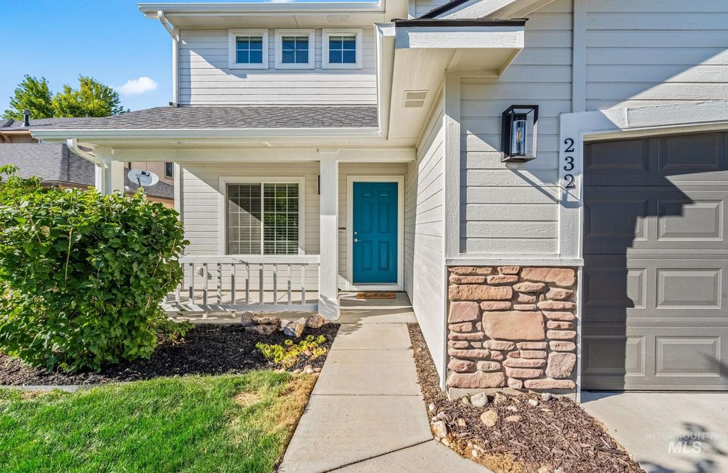 Photo of 232 E Producer Drive, Meridian, ID 83646 (MLS # 98973842)