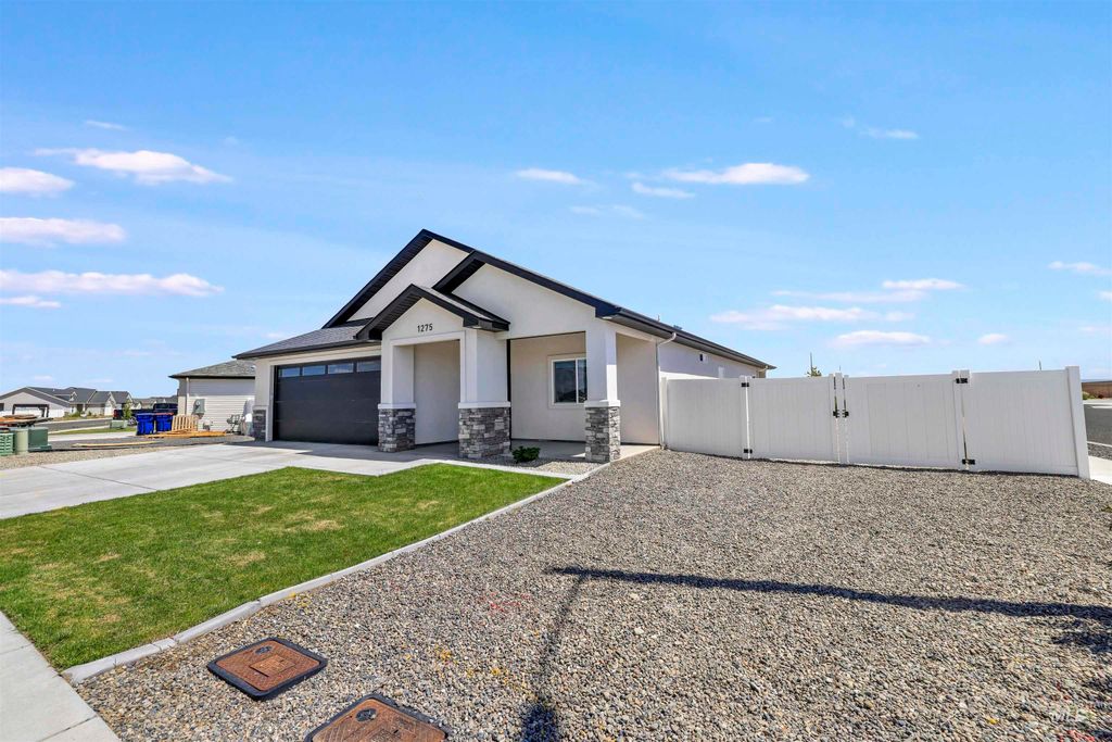 Photo of 1275 Frank Henry Road, Twin Falls, ID 83301 (MLS # 98987289)