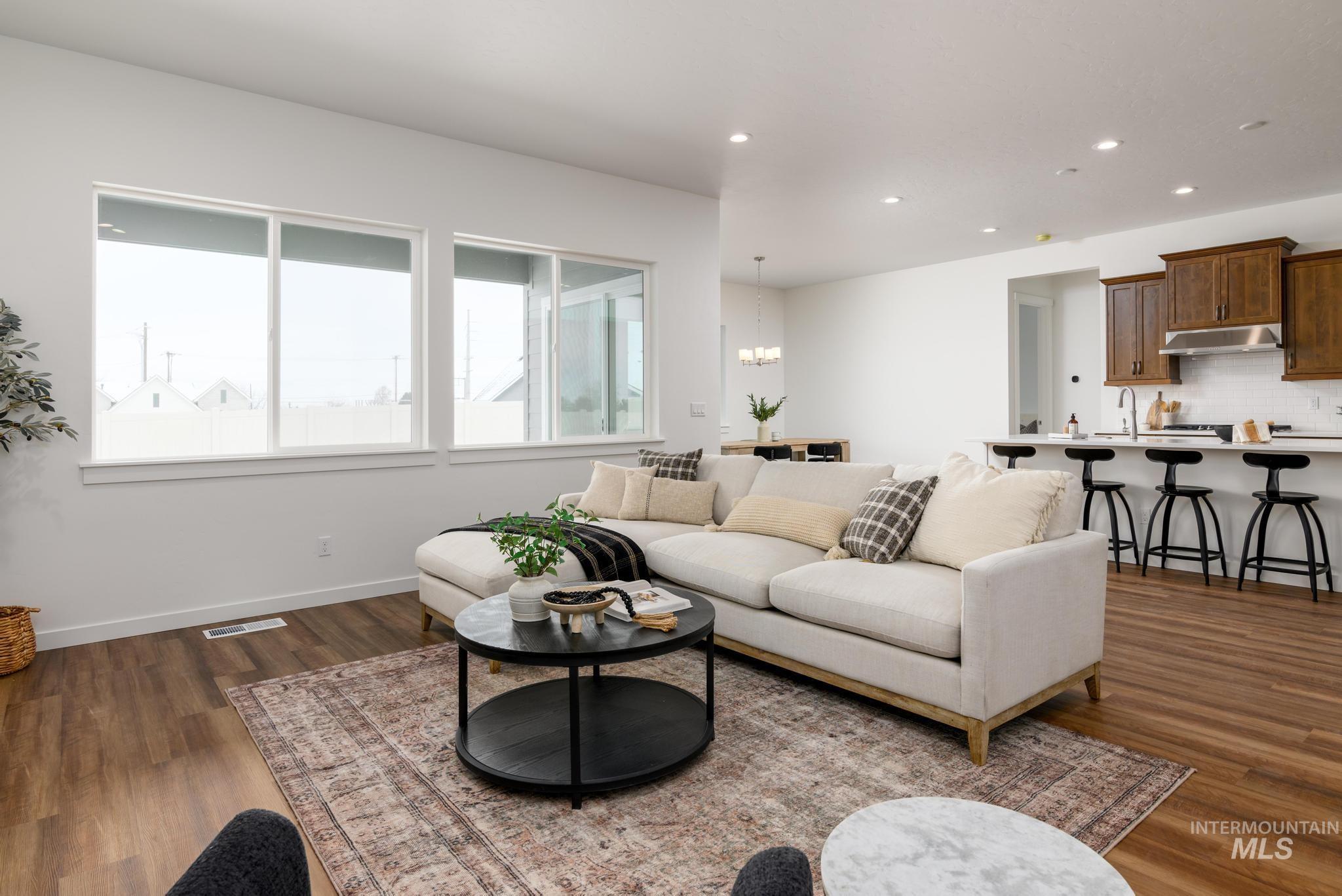 3675 N San Carlos Way