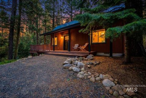 Photo of 1409 Paul Bunyon Rd, McCall, ID 83638 (MLS # 98978935)