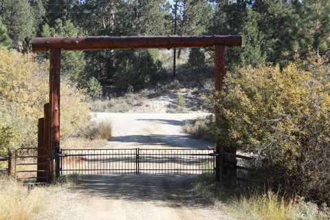 Photo of 41 Vista Point Loop, Cascade, ID 83611 (MLS # 98978988)