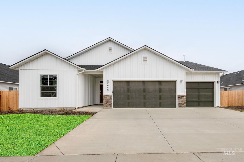 Photo of 1725 Webb Brook St, Middleton, ID 83644 (MLS # 98968151)