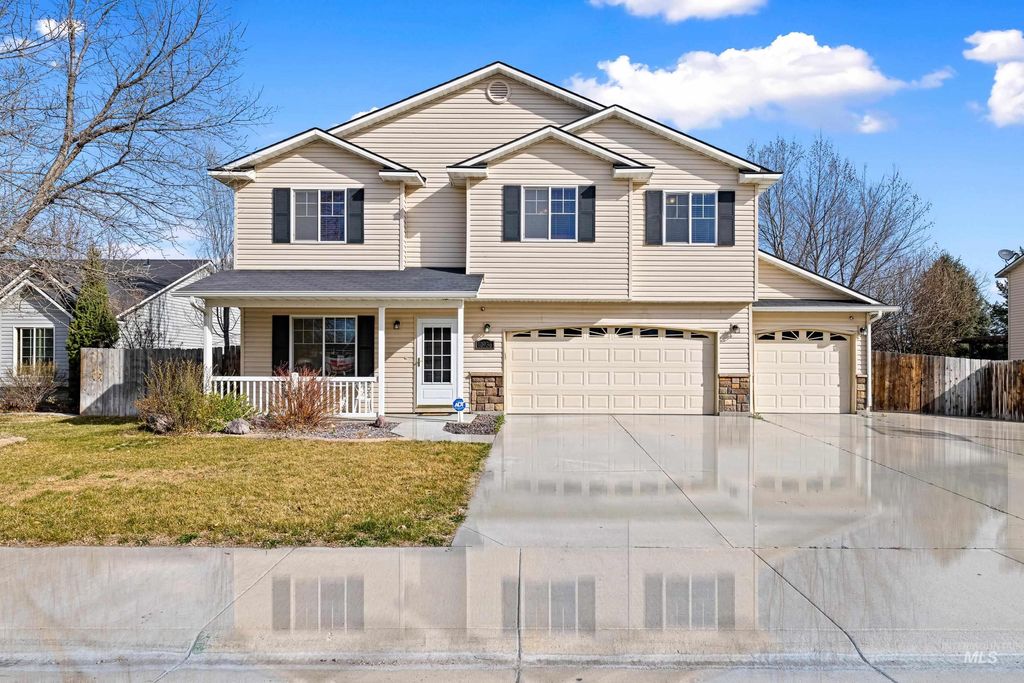 Photo of 10936 W Spring River St, Boise, ID 83709 (MLS # 98968198)