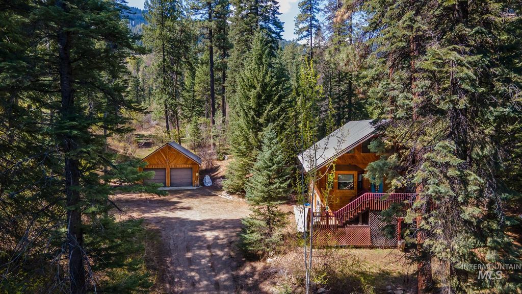 Photo of 17 Stony Brook Lane, Garden Valley, ID 83622 (MLS # 98945965)