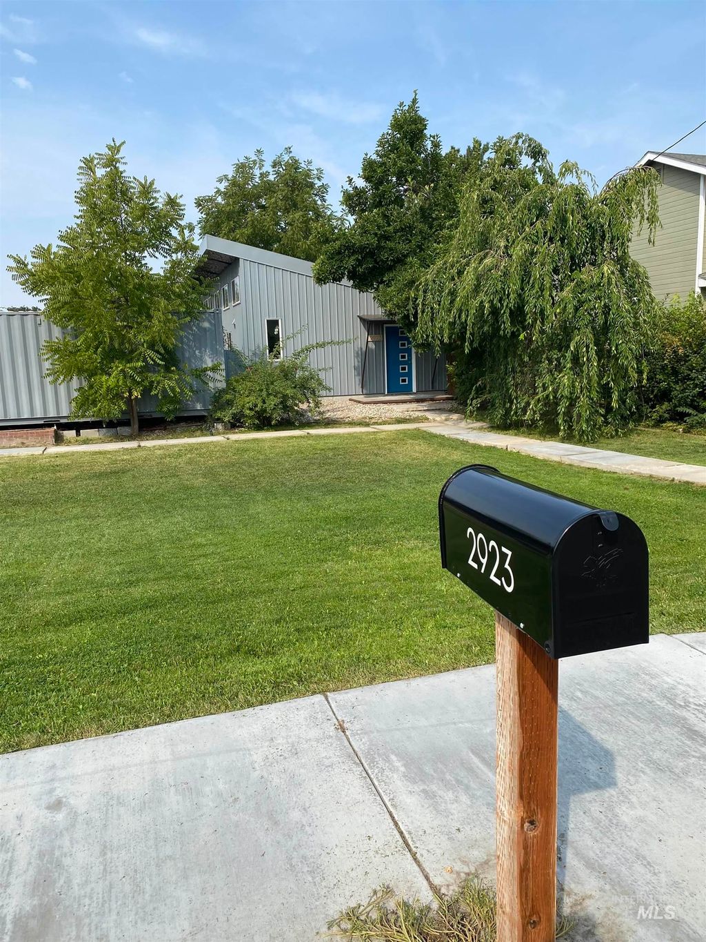 Photo of 2923 N Ash Park Lane, Boise, ID 83704 (MLS # 98973455)