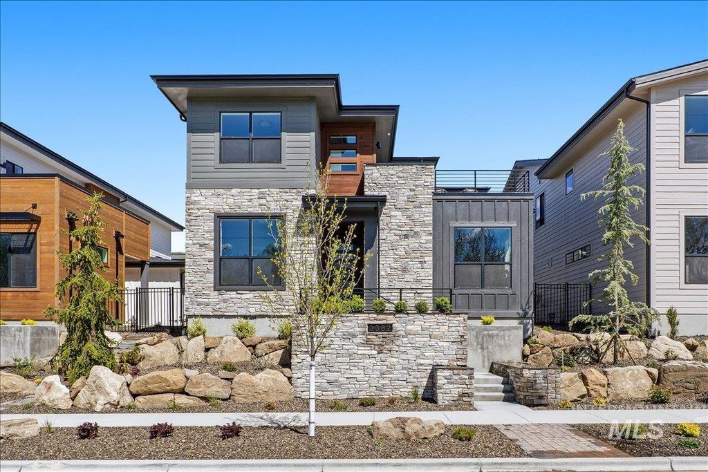 Photo of 3422 W Neville Ranch Dr, Boise, ID 83714 (MLS # 98982420)