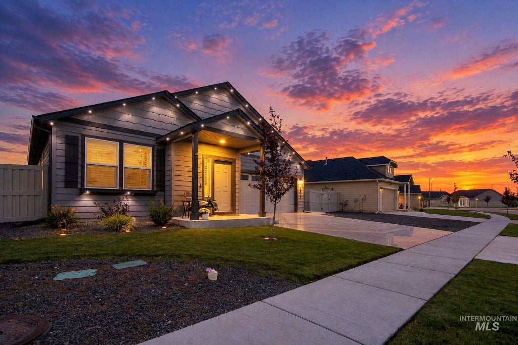 Photo of 4939 E Patchwork Dr, Nampa, ID 83686 (MLS # 99001743)