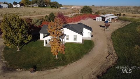 Photo of 26938 Breakaway Ln, Caldwell, ID 83607 (MLS # 98975443)