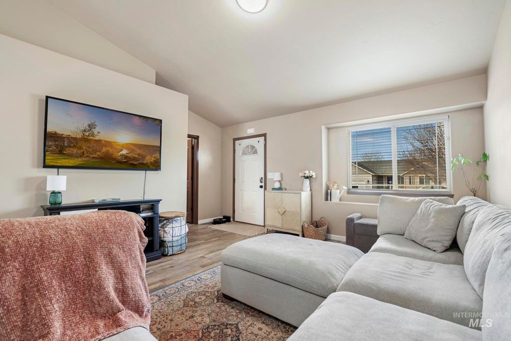 Photo of 1508 N Cedar Street, Jerome, ID 83338 (MLS # 98976054)