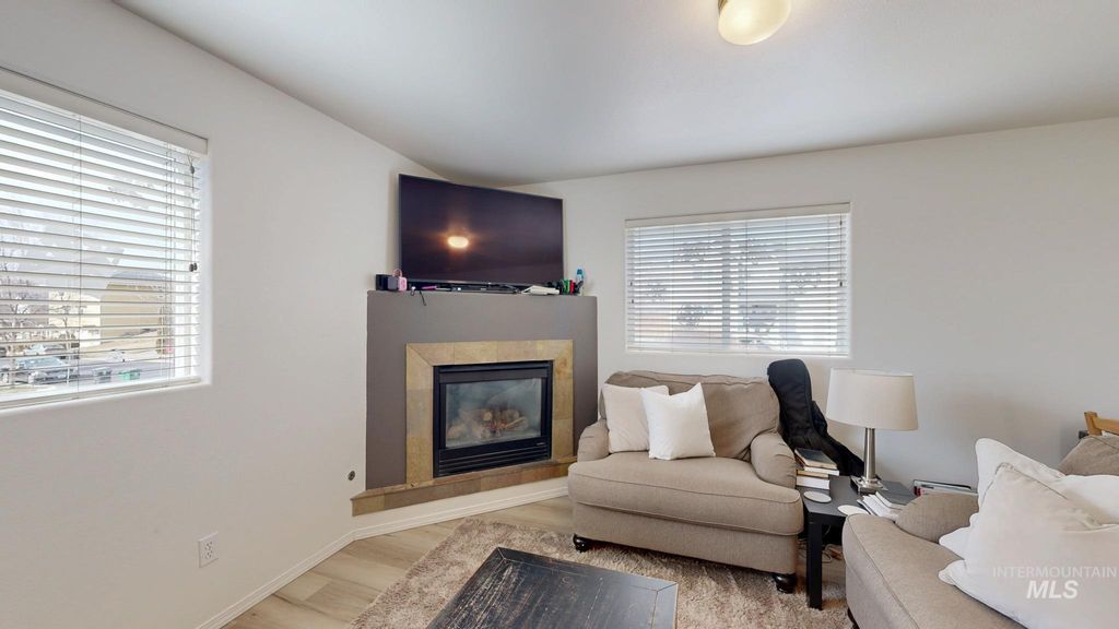 Photo of 621 Britton Ln, Moscow, ID 83843 (MLS # 98976407)