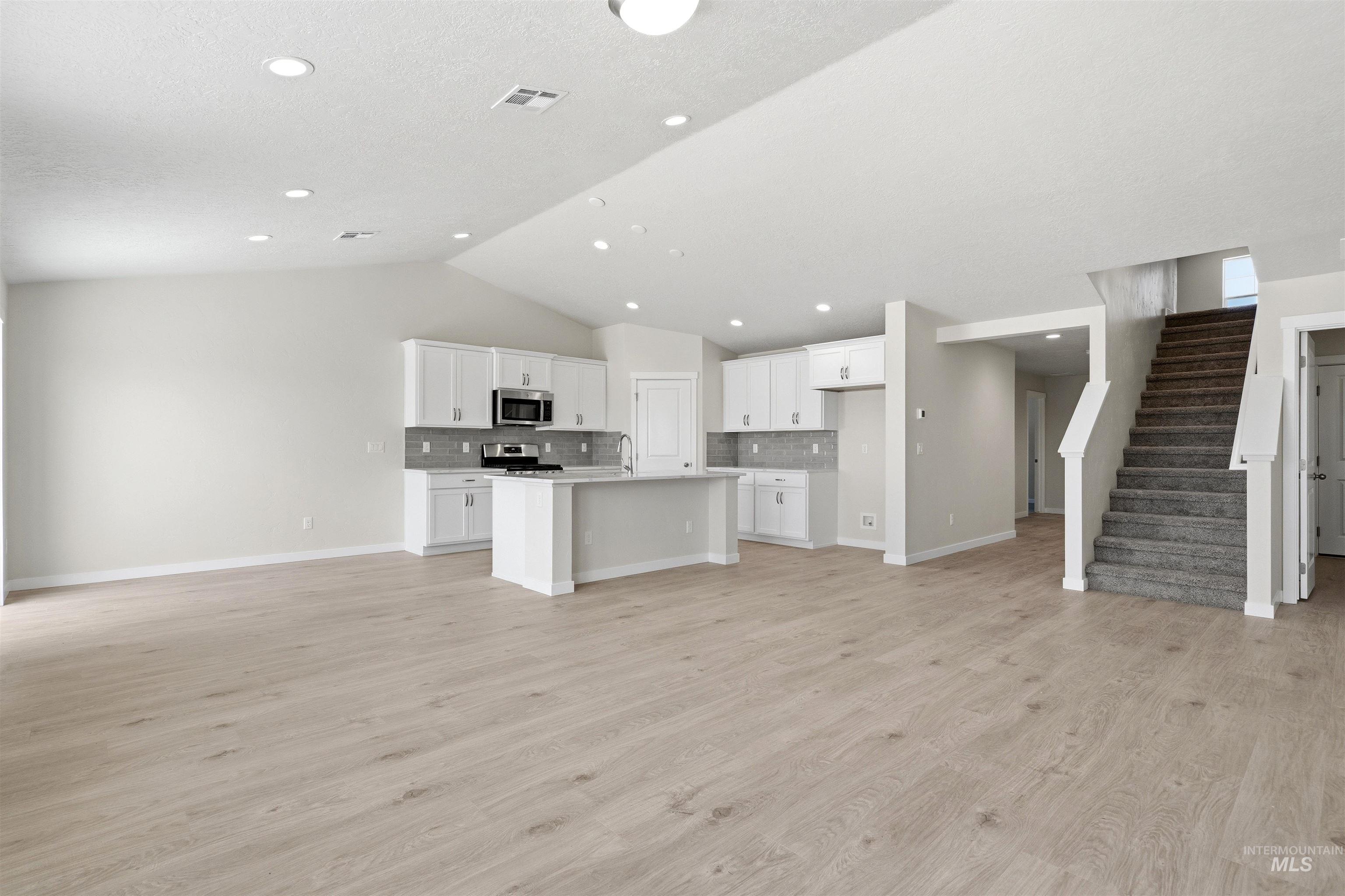 10147 Bellevue Ridge St