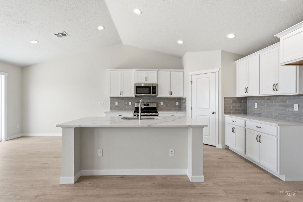 Photo of 10147 Bellevue Ridge St, Nampa, ID 83687 (MLS # 98983748)