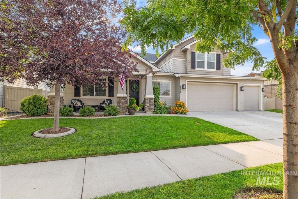 Photo of 1552 Saddle Mountain Ave, Middleton, ID 83644 (MLS # 98994715)