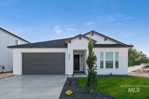 Photo of 4301 Tropic Way, Caldwell, ID 83607 (MLS # 98984027)