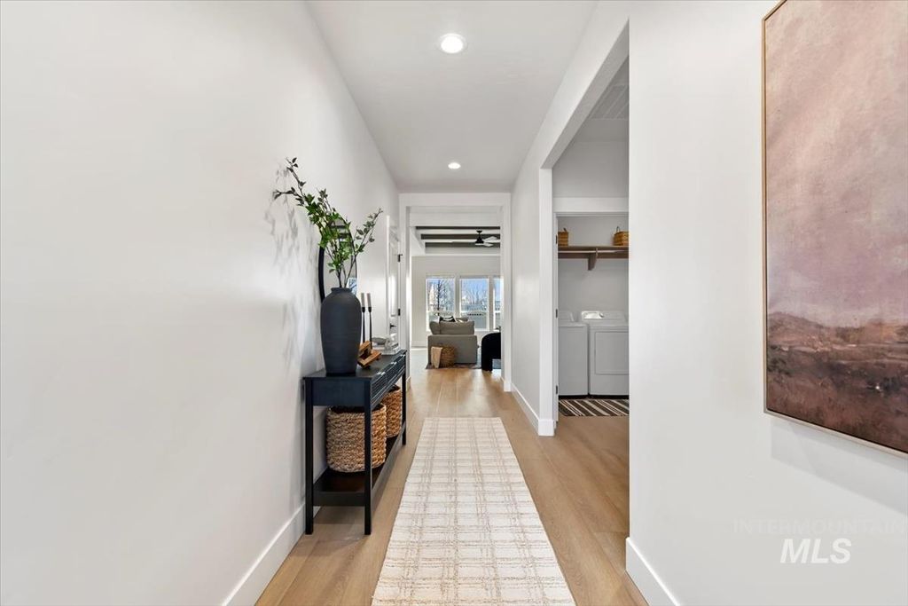 Photo of 4301 Tropic Way, Caldwell, ID 83607 (MLS # 98984027)