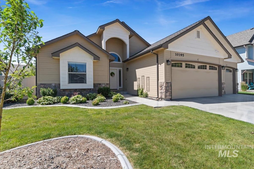 Photo of 10395 Mckinley St, Nampa, ID 83687 (MLS # 98989581)