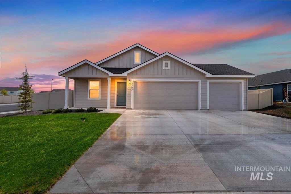 Photo of 14393 Skys End Ct, Caldwell, ID 83607 (MLS # 99000282)
