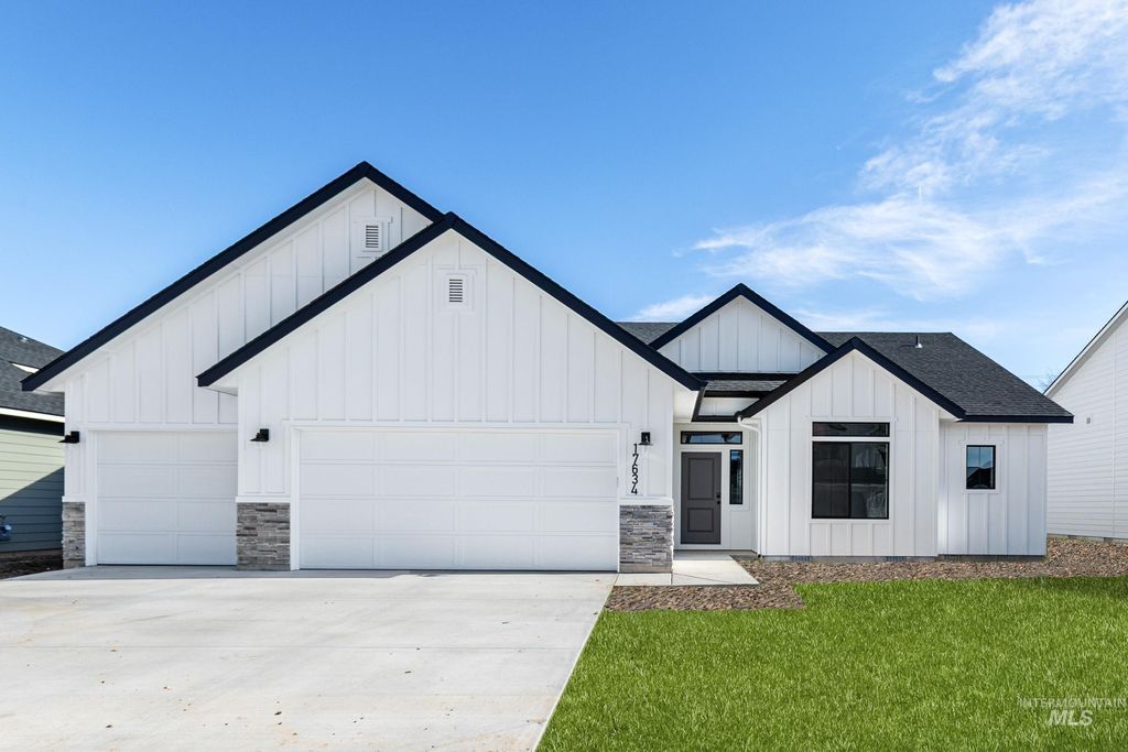 Photo of 5299 E Phelps Lake Dr, Nampa, ID 83687 (MLS # 98986264)