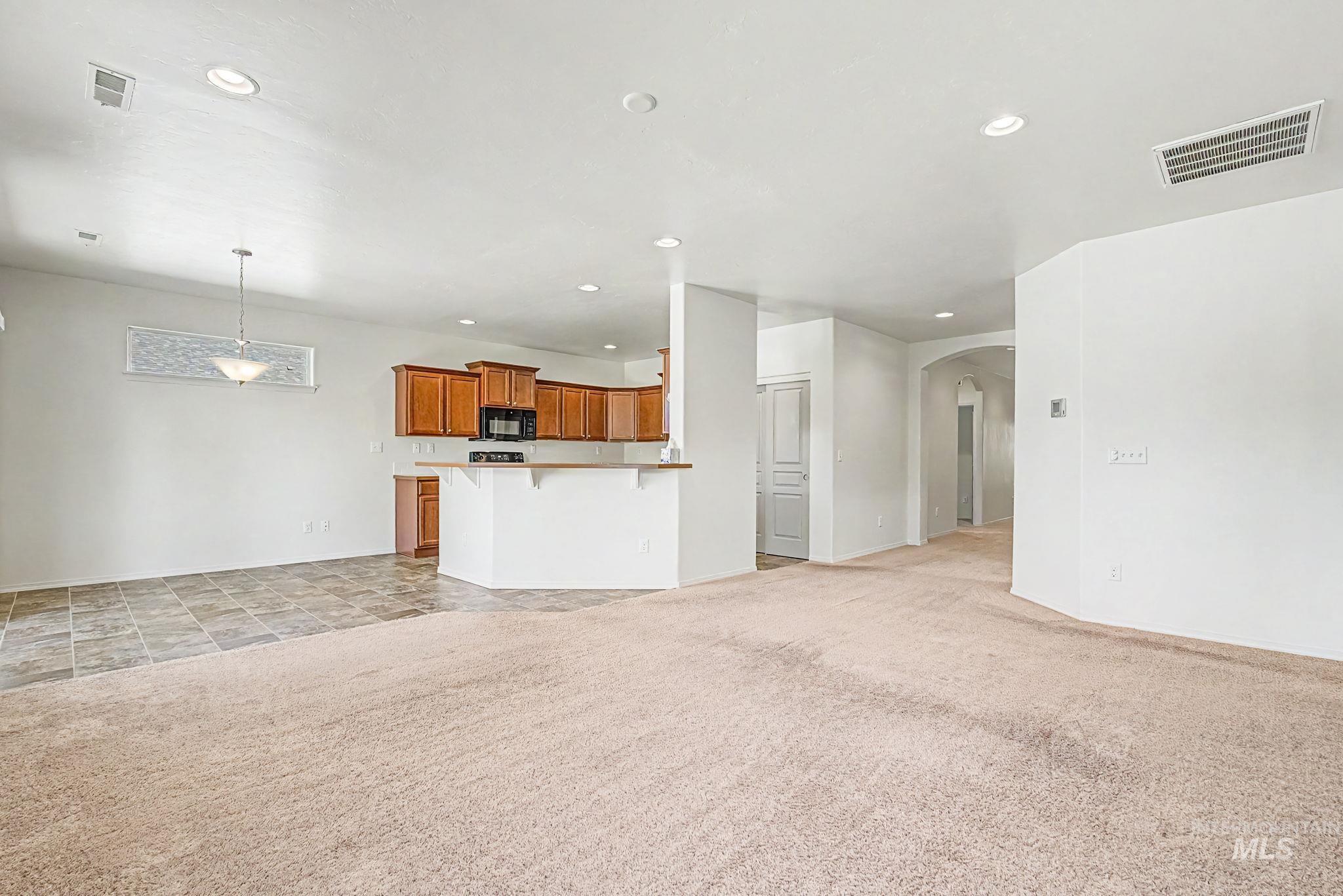 2303 E Elm Grove Dr
