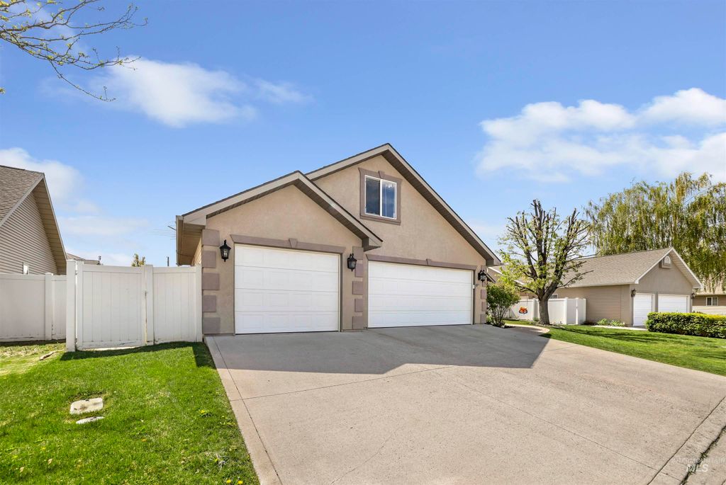 Photo of 2662 Joshua Way, Twin Falls, ID 83301 (MLS # 98983213)