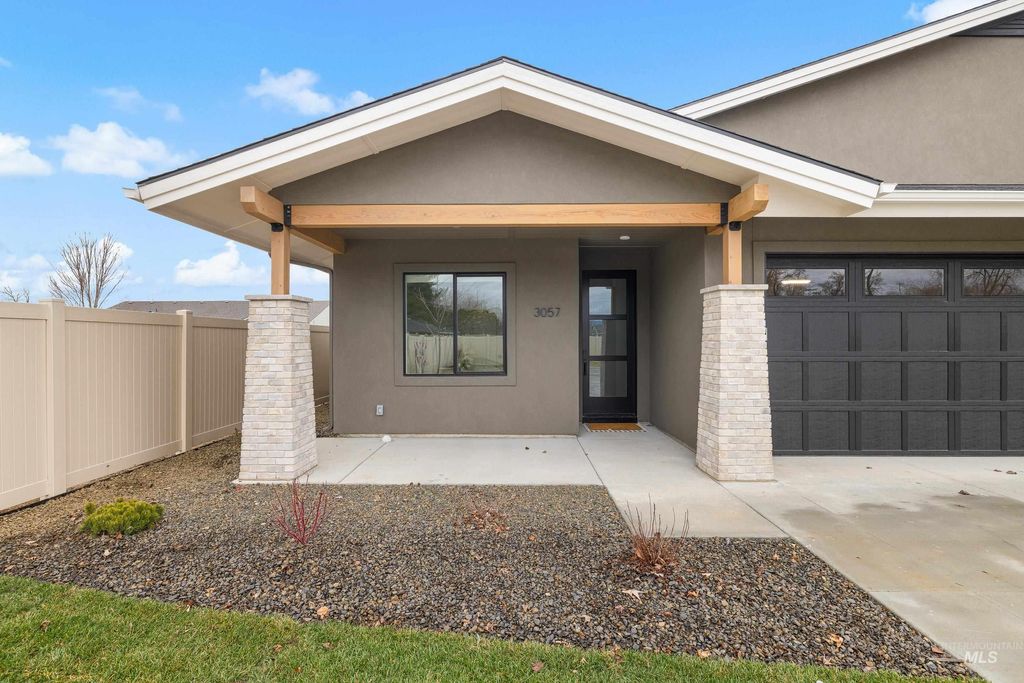 Photo of 3057 N Lapis Ave, Meridian, ID 83646 (MLS # 98970631)