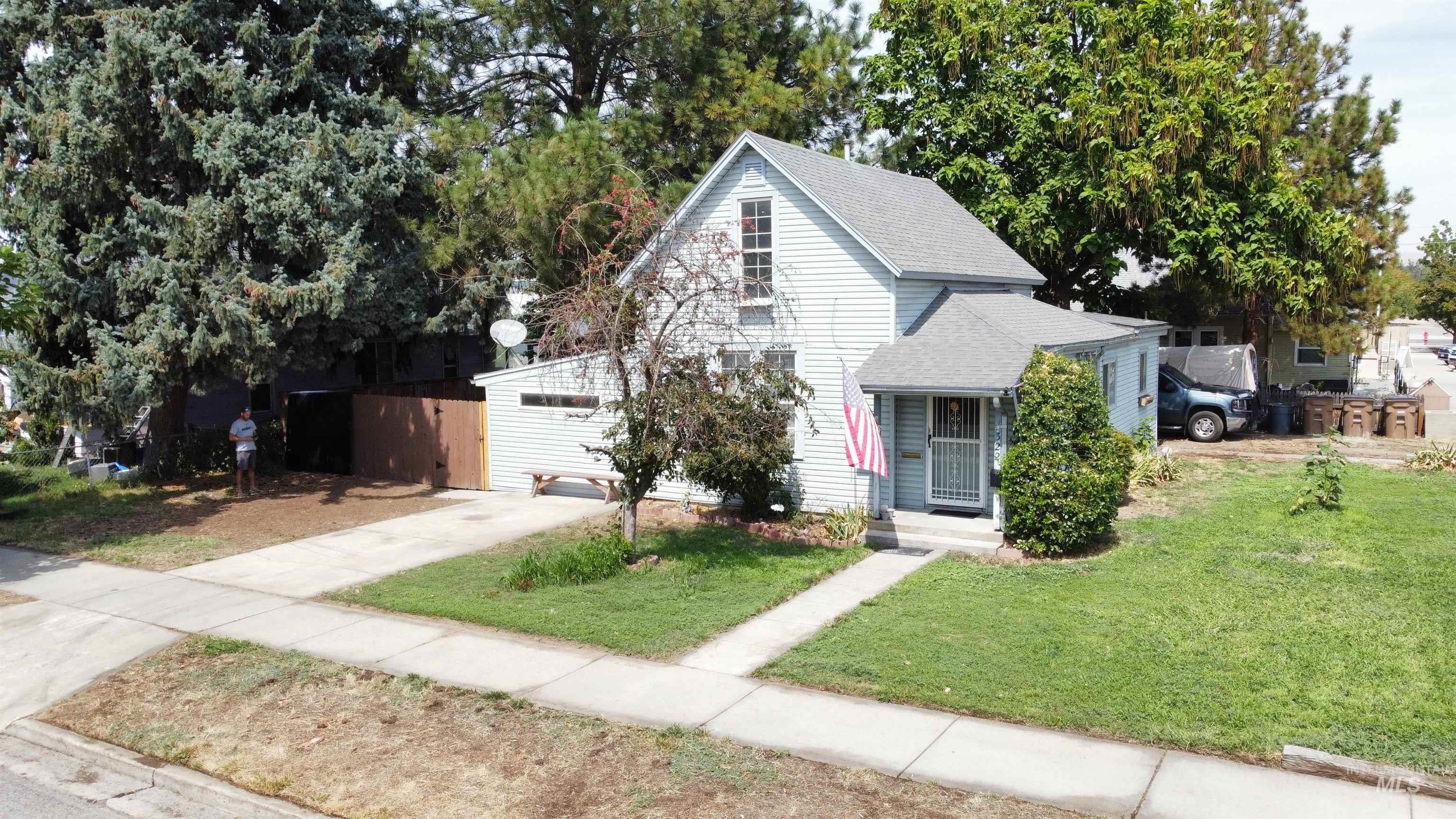 322 E 1st St.