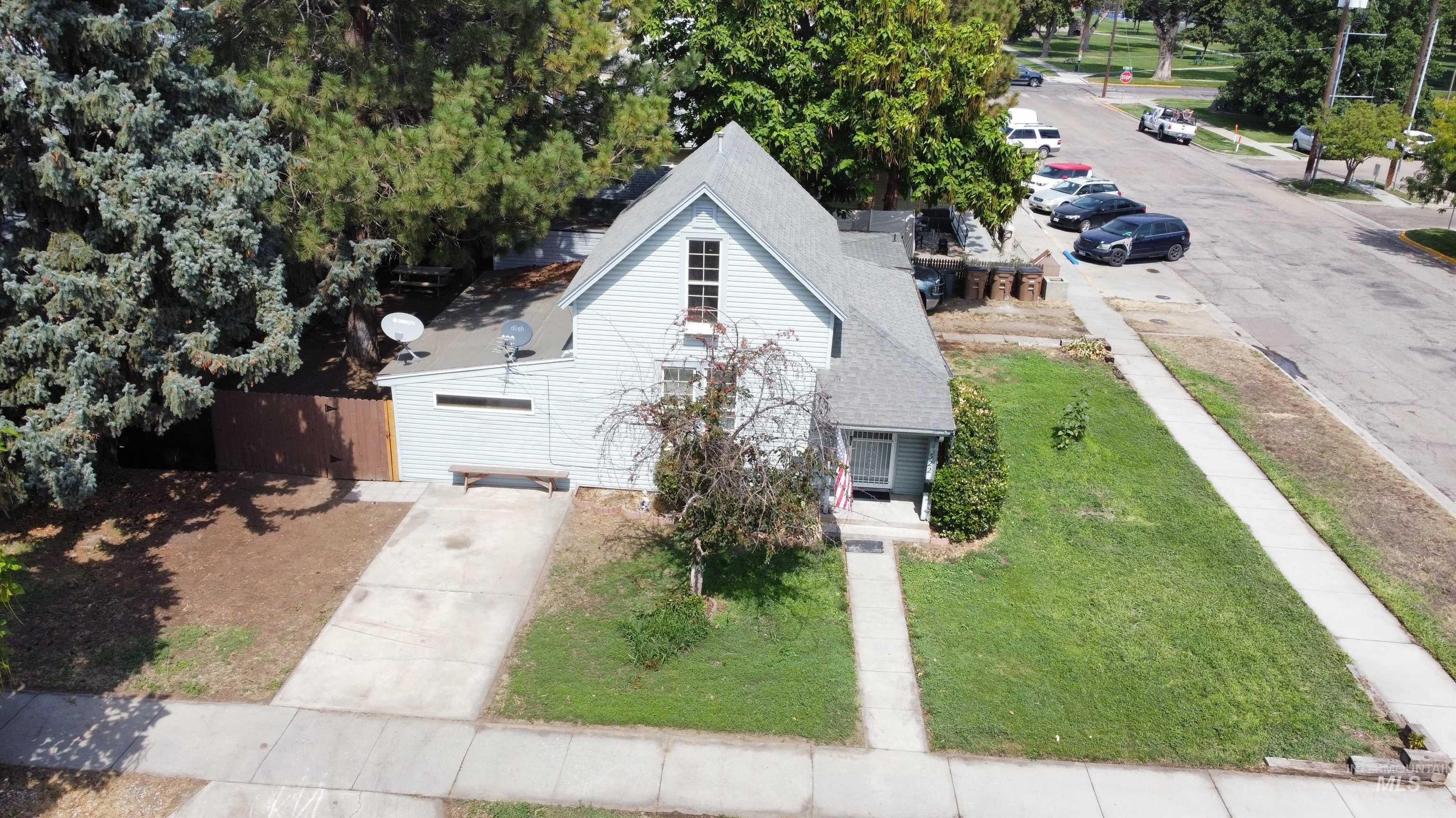 322 E 1st St.