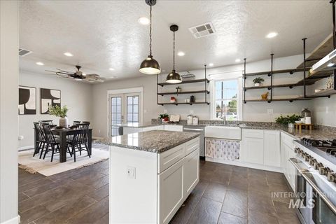 Photo of 1750 American Legion Blvd, Mountain Home, ID 83647 (MLS # 98979964)