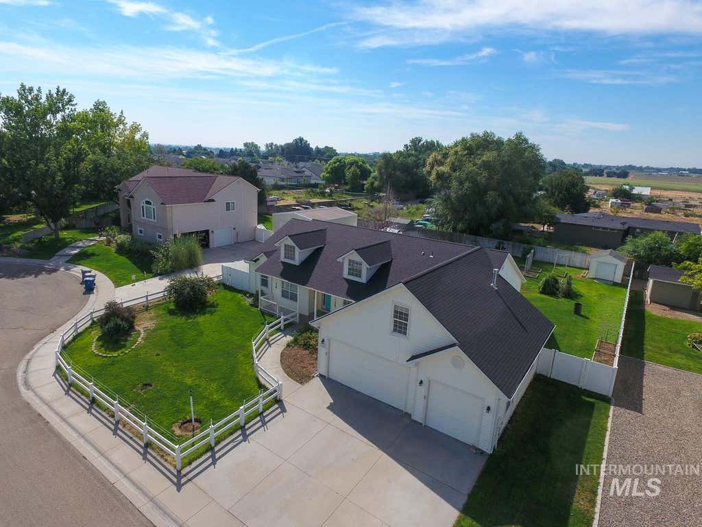 Photo of 1005 Karndell St, Caldwell, ID 83605 (MLS # 98998308)