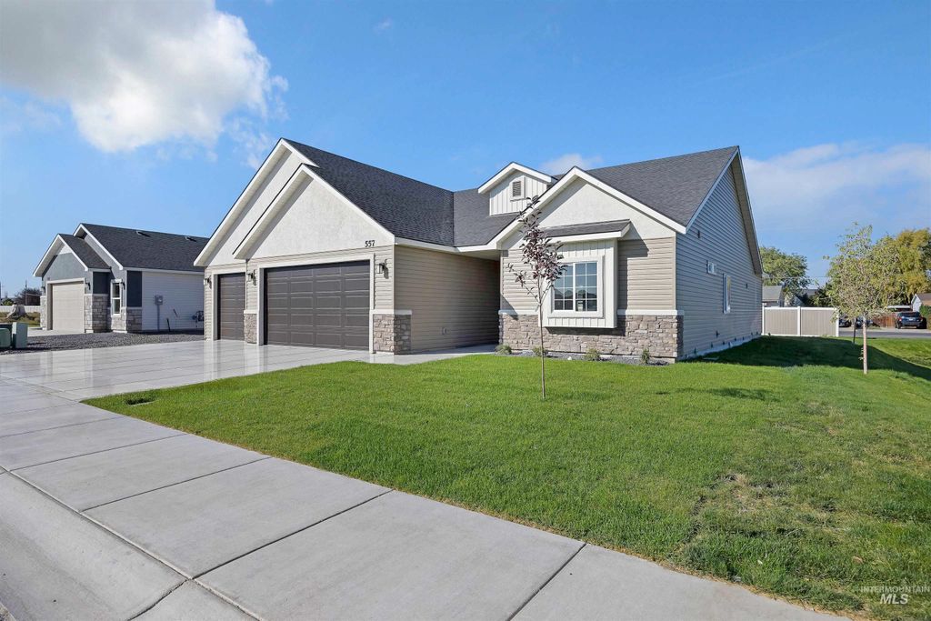 Photo of 557 Eclipse Drive, Twin Falls, ID 83301 (MLS # 98963089)