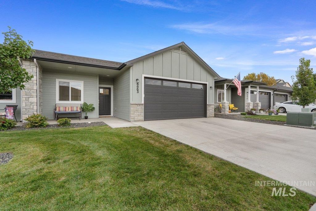 Photo of 4863 N Selway Falls Lane, Meridian, ID 83646 (MLS # 98963513)
