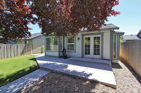 Photo of 6924 W Gillis Dr, Boise, ID 83714 (MLS # 98986520)