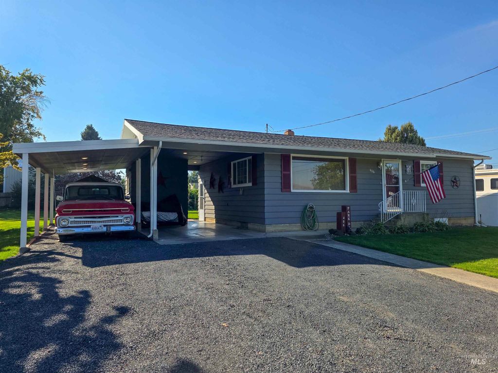Photo of 406 Park Drive, Lewiston, ID 83501 (MLS # 98964982)