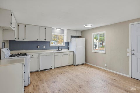 Photo of 523 Meadowland Cir, Boise, ID 83713 (MLS # 99004947)