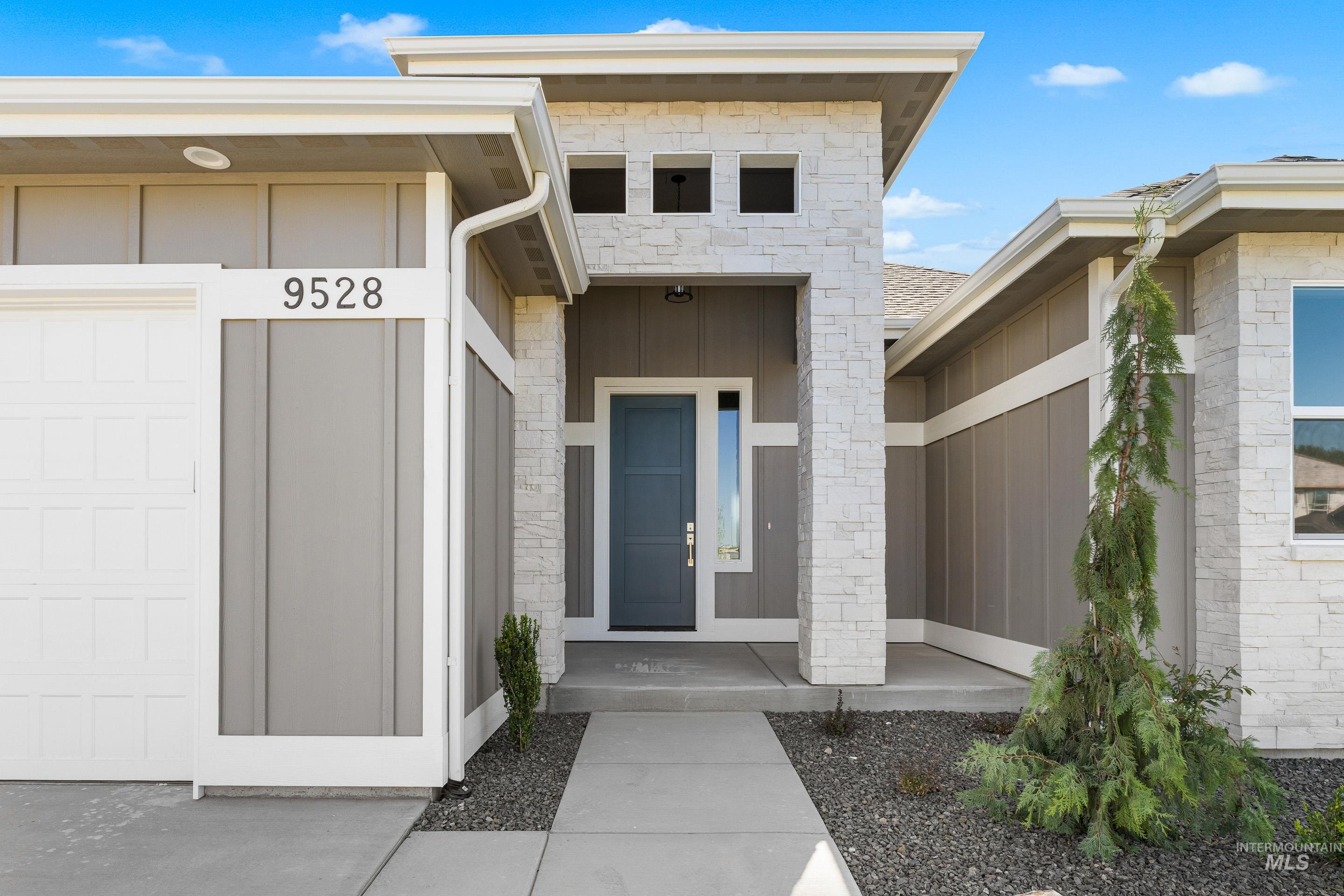 9528 Green Cottage Ave