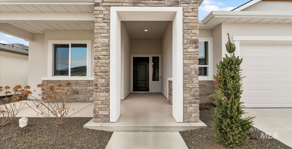 Photo of 1277 W Eiger Drive, Nampa, ID 83686 (MLS # 98975844)