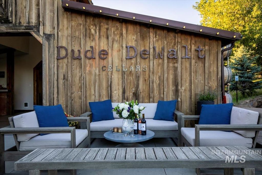 Photo of 5446 N Highway 16, Eagle, ID 83616 (MLS # 98963829)